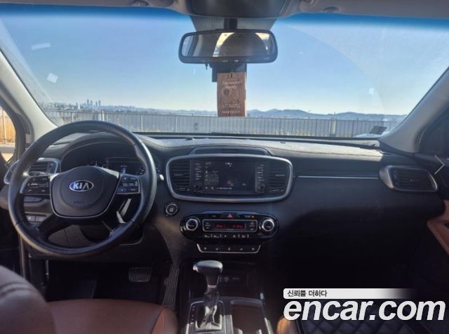 Kia Sorento 2018 — photo 17