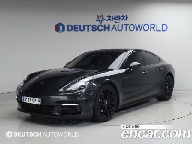 Porsche Panamera 2018 — photo 1