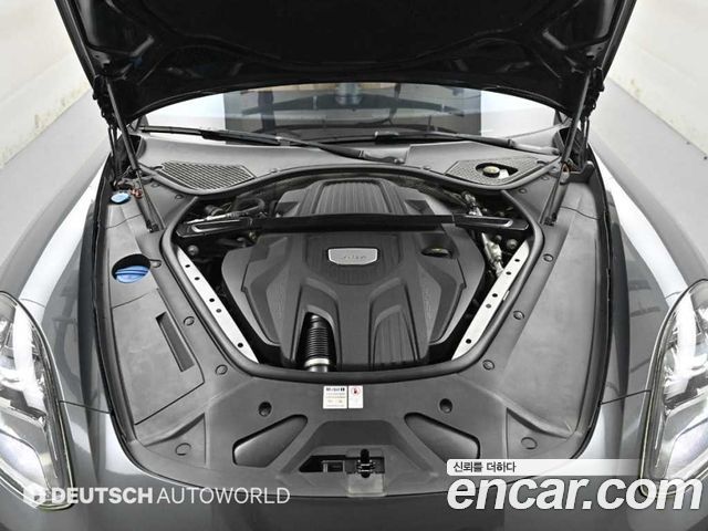 Porsche Panamera 2018 — photo 6