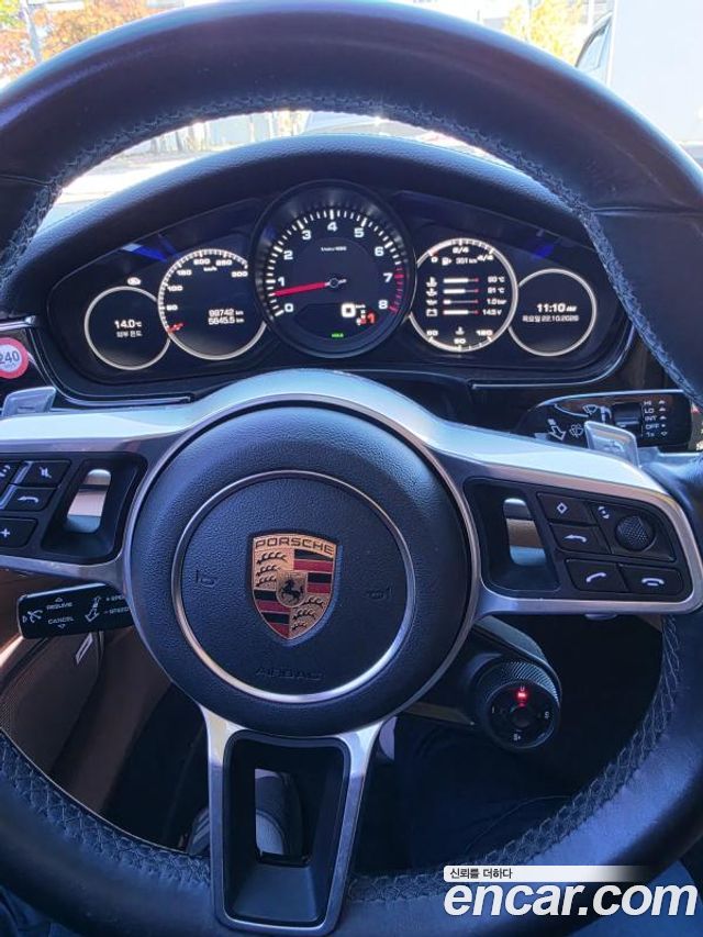 Porsche Panamera 2018 — photo 8