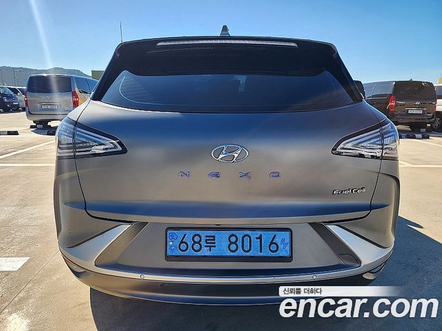 Hyundai Nexo 2023 — photo 8