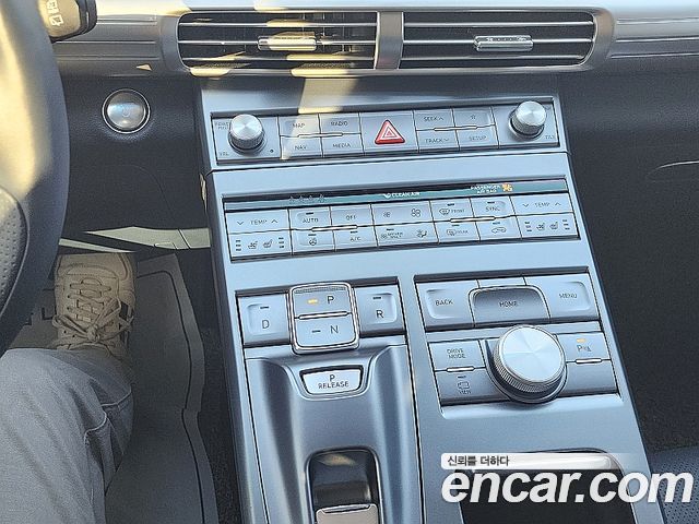 Hyundai Nexo 2023 — photo 12