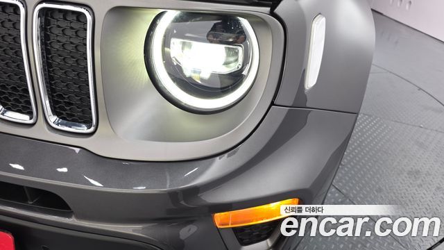 Jeep Renegade 2020 — photo 8