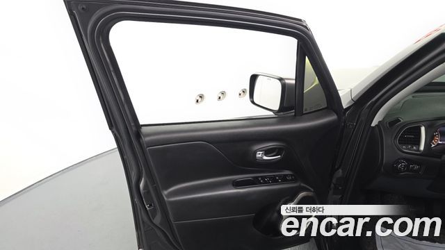 Jeep Renegade 2020 — photo 14