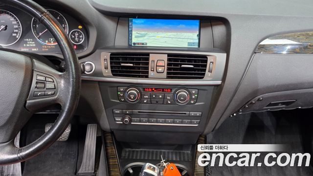 BMW X3 2012 — photo 14