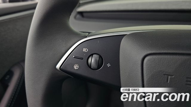 Tesla Model 3 2027 — photo 29