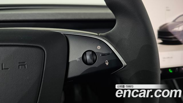 Tesla Model 3 2027 — photo 31