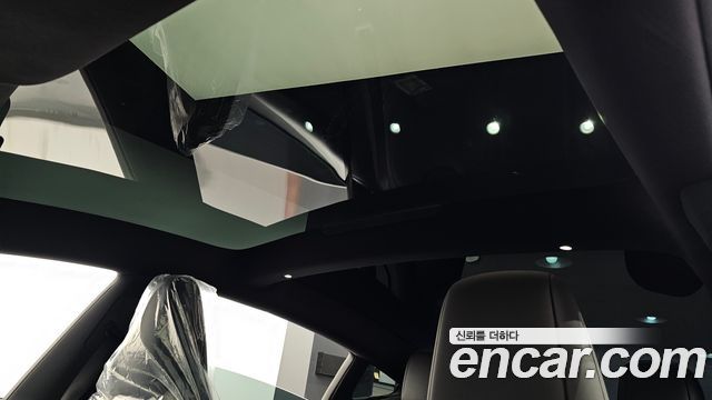 Tesla Model 3 2027 — photo 35