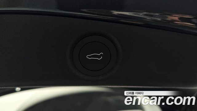 Tesla Model 3 2027 — photo 36