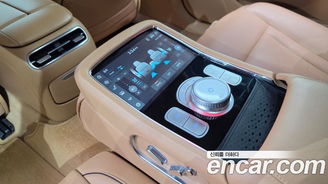 Genesis G90 2022 — photo 18