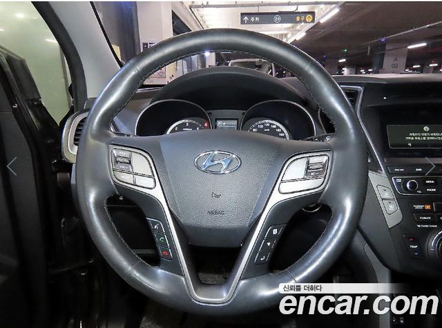 Hyundai Santafe 2016 — photo 8