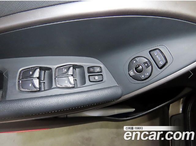 Hyundai Santafe 2016 — photo 13