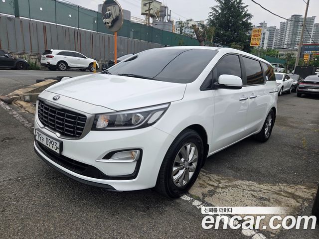 Kia Canival 2019 — photo 1