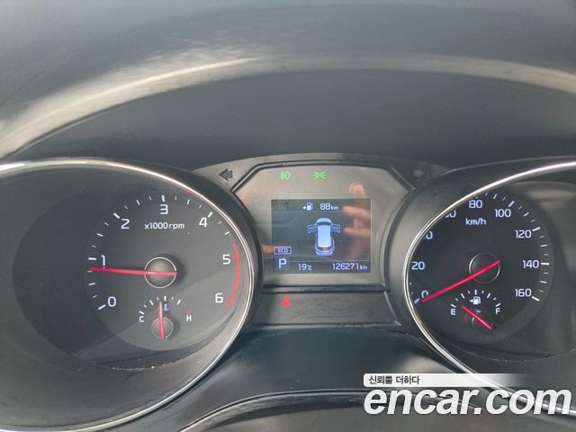 Kia Canival 2019 — photo 16