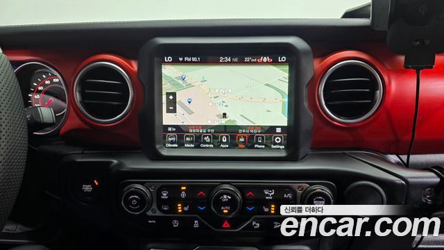 Jeep Wrangler 2020 — photo 15