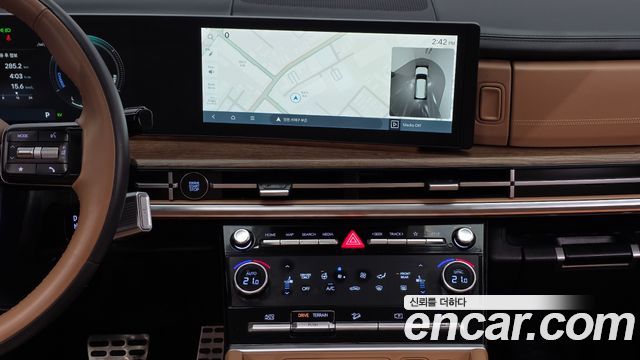 Hyundai Santafe 2024 — photo 22