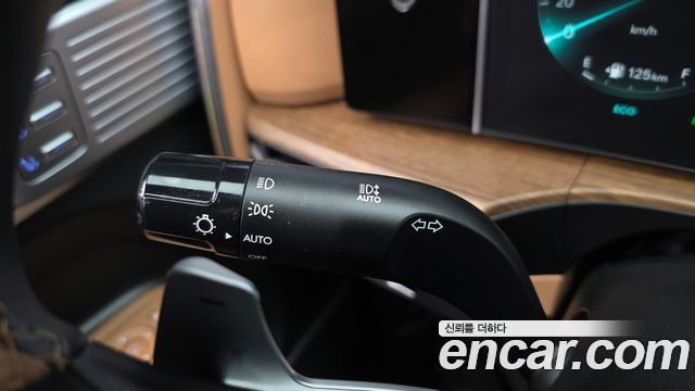 Hyundai Santafe 2024 — photo 28
