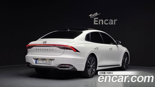 Hyundai Grandeur 2023 — photo 2
