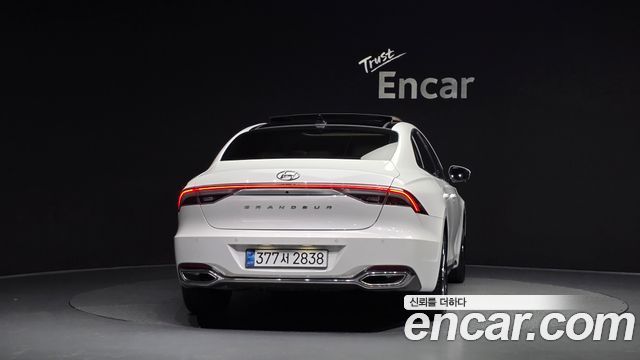 Hyundai Grandeur 2023 — photo 4