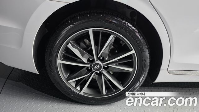 Hyundai Grandeur 2023 — photo 5