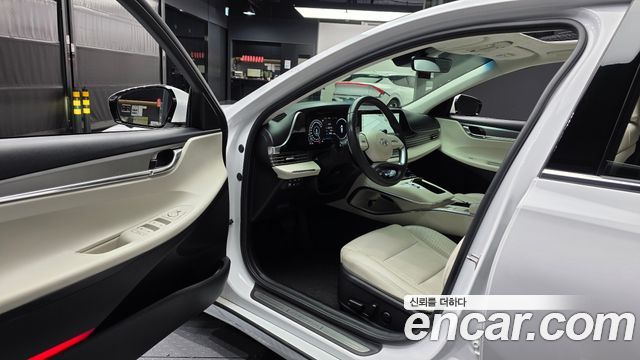 Hyundai Grandeur 2023 — photo 13