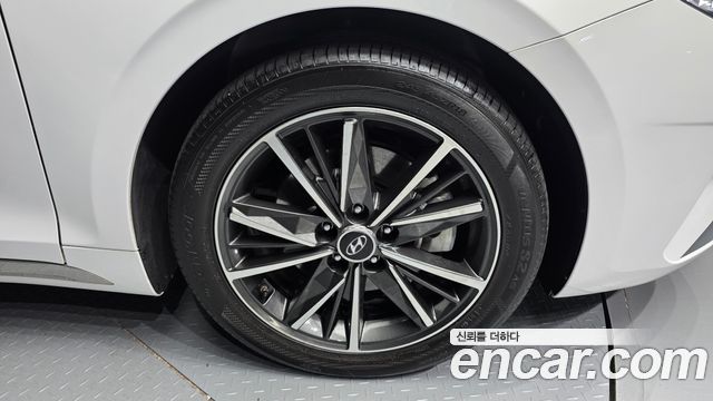 Hyundai Grandeur 2023 — photo 7