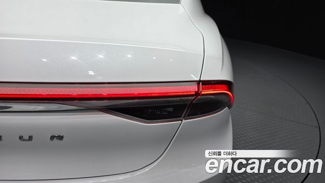 Hyundai Grandeur 2023 — photo 9