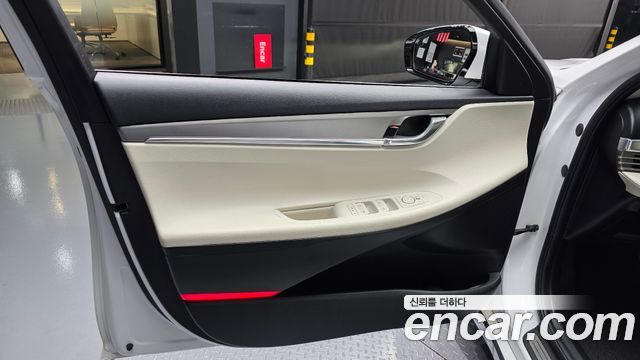 Hyundai Grandeur 2023 — photo 14