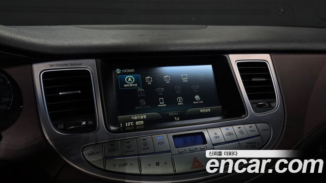 Hyundai Genesis 2014 — photo 22