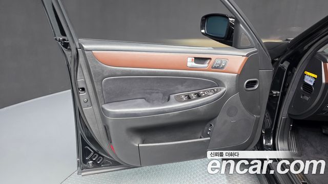 Hyundai Genesis 2014 — photo 14
