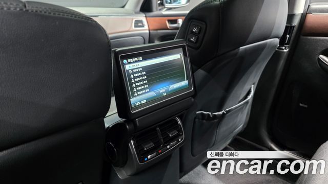 Hyundai Genesis 2014 — photo 32