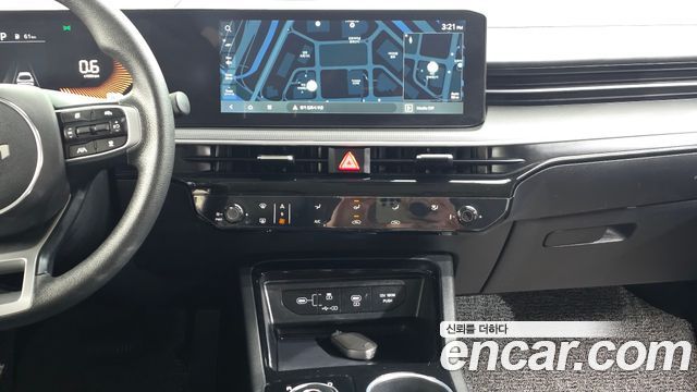Kia K5 2024 — photo 13