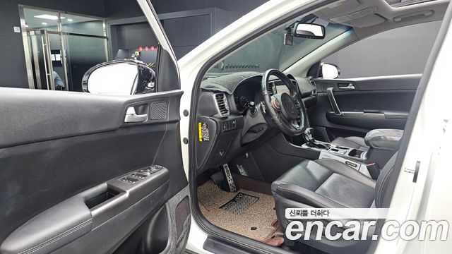 Kia Sportage 2016 — photo 13