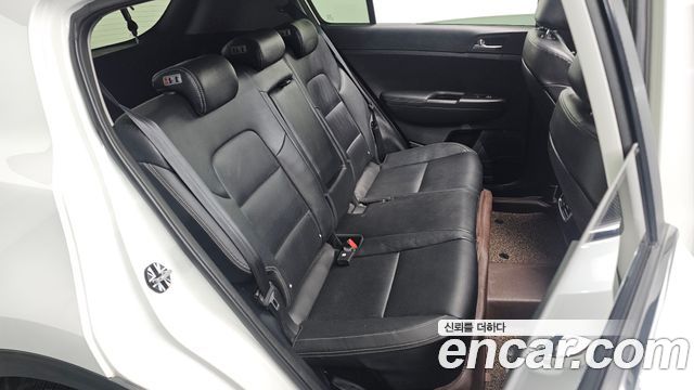 Kia Sportage 2016 — photo 17
