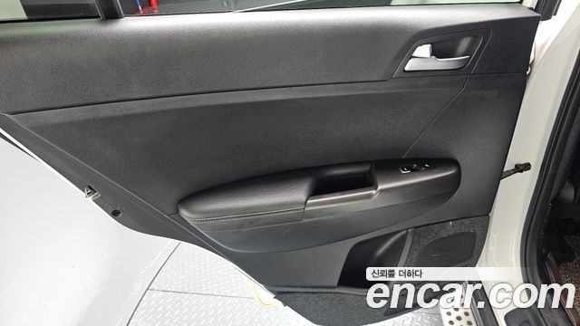 Kia Sportage 2016 — photo 15
