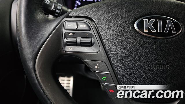 Kia K3 2015 — photo 23