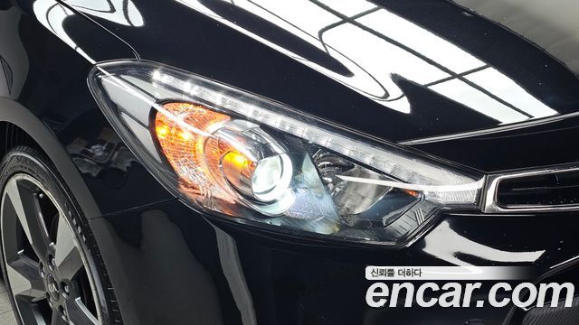 Kia K3 2015 — photo 8
