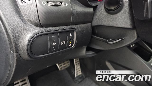 Kia K3 2015 — photo 27