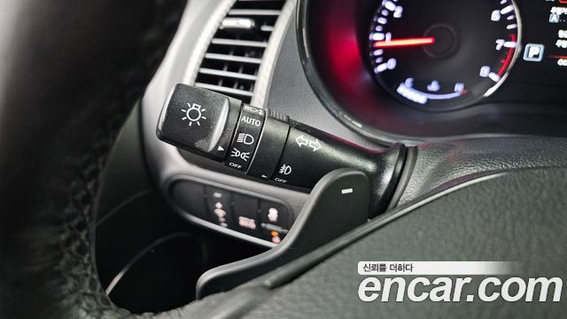 Kia K3 2015 — photo 30