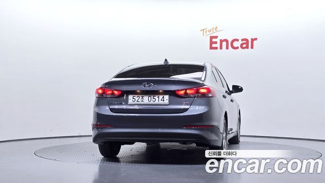 Hyundai AVANTE 2017 — photo 4