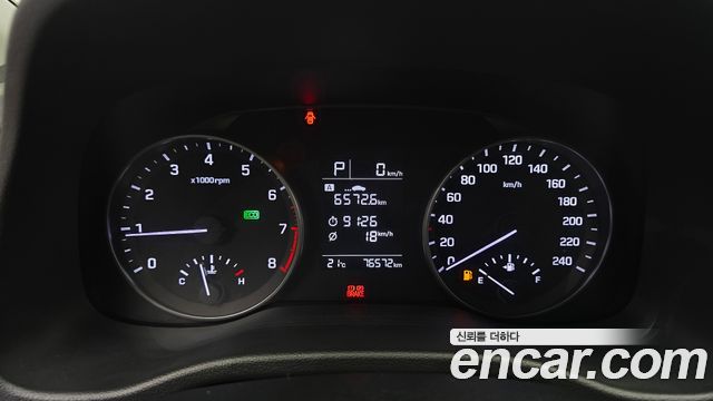 Hyundai AVANTE 2017 — photo 8