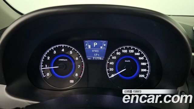 Hyundai Accent 2014 — photo 11