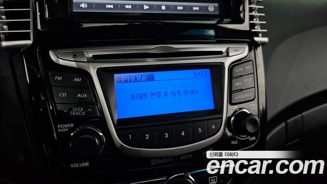 Hyundai Accent 2014 — photo 22