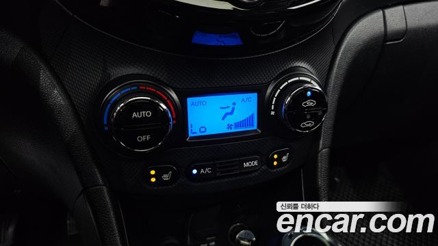 Hyundai Accent 2014 — photo 23