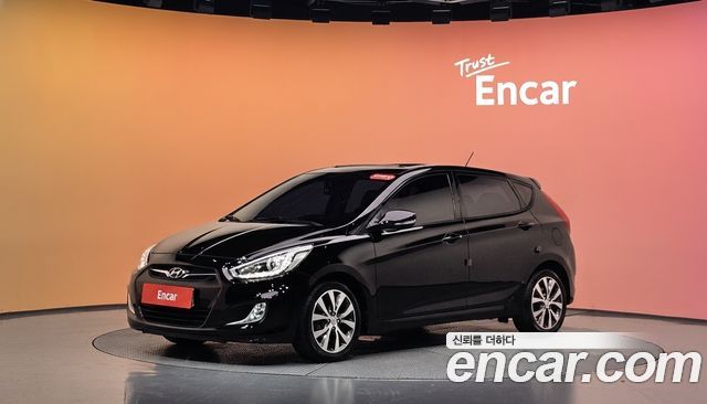 Hyundai Accent 2014 — photo 1