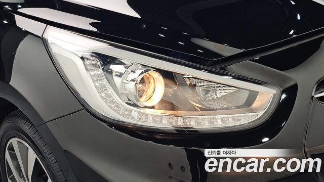 Hyundai Accent 2014 — photo 8