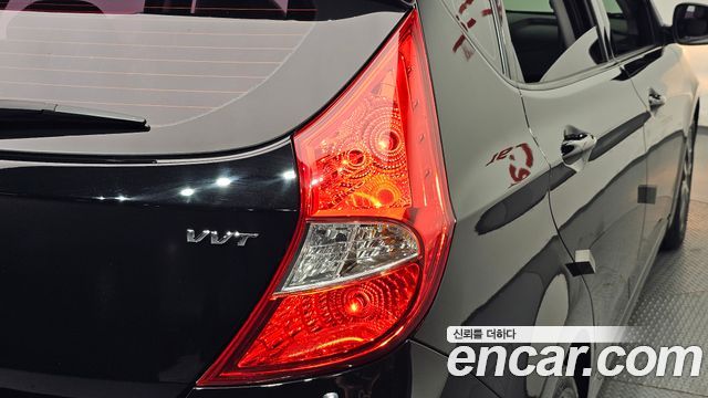 Hyundai Accent 2014 — photo 9