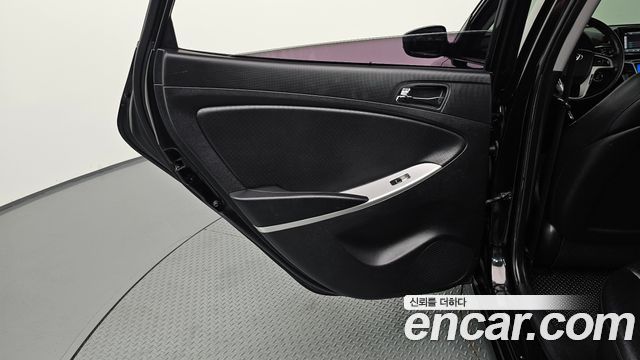 Hyundai Accent 2014 — photo 15
