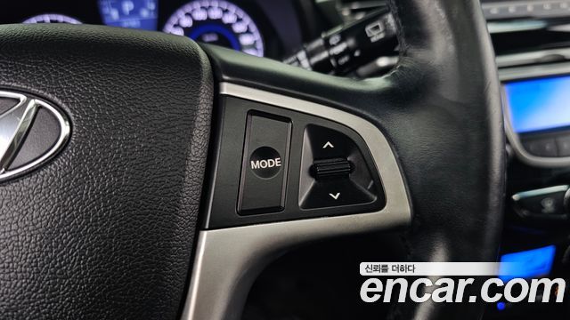 Hyundai Accent 2014 — photo 30