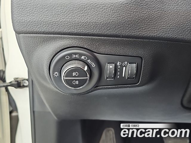 Jeep Compass 2019 — photo 18